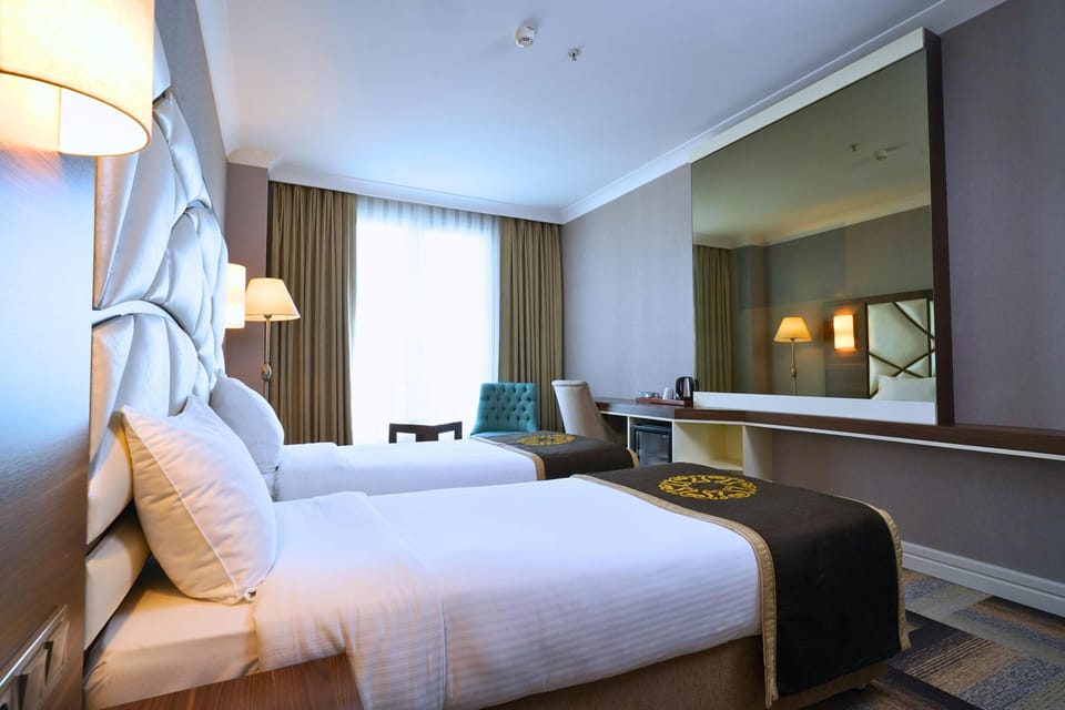 Superior Double or Twin Room, Non Smoking, City View | Premium bedding, free minibar, in-room safe, desk