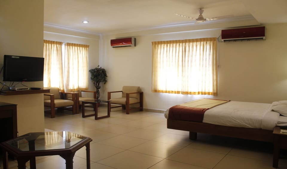 Suite | 1 bedroom, desk, rollaway beds, free WiFi