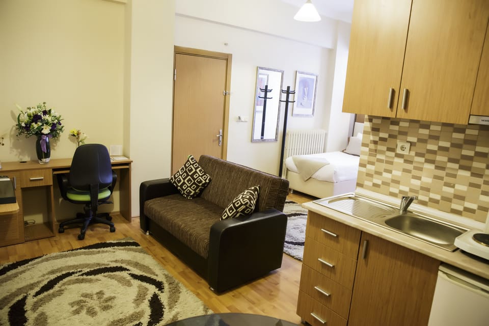 Suite | Living area | LCD TV