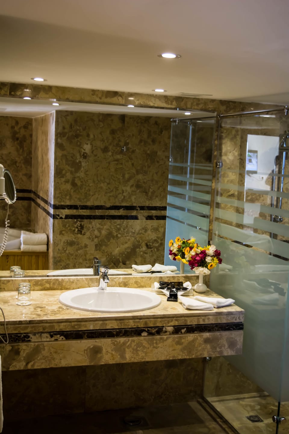 Honeymoon suite with Sea & Pool view | Bathroom sink