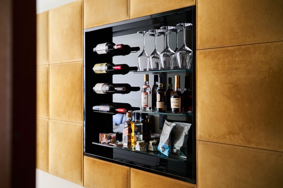 Classic Room, City View | Minibar
