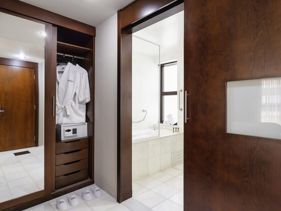 Superior Apartment, 1 Queen Bed | Premium bedding, minibar, in-room safe, blackout drapes