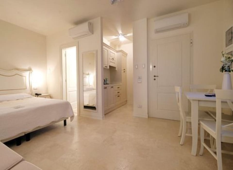 1 bedroom, premium bedding, in-room safe, iron/ironing board