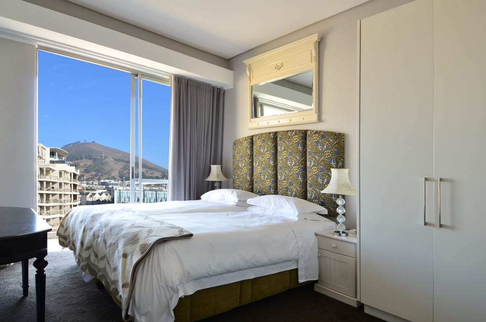 Apartment, Balcony | 1 bedroom, premium bedding, minibar, in-room safe