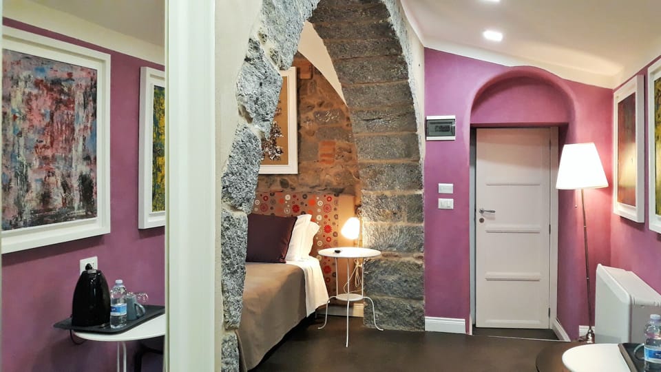 Deluxe Triple Room, 1 Bedroom, Garden View | Premium bedding, minibar, in-room safe, desk