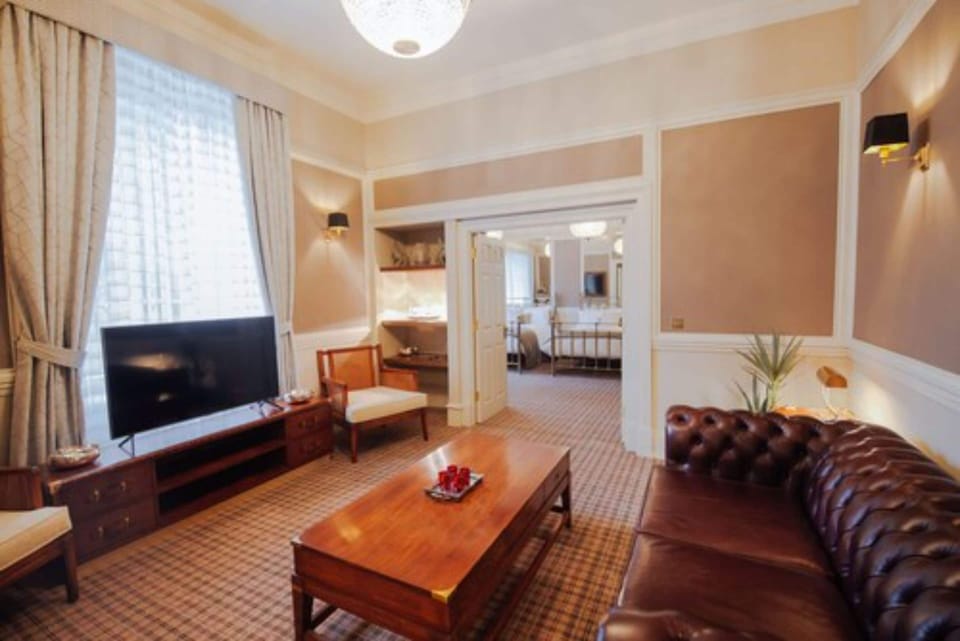 Luxury Suite | Premium bedding, down comforters, Select Comfort beds