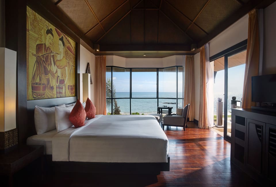 Beachfront Pool Villa | Minibar, in-room safe, desk, blackout drapes