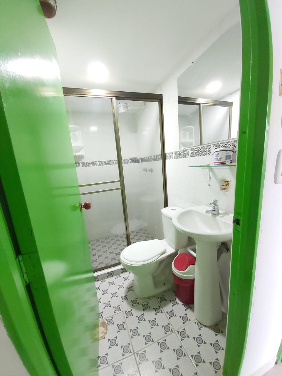 Basic Double Room | Bathroom | Towels, soap, toilet paper