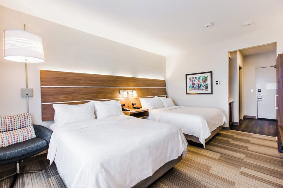 Standard Room, 2 Queen Beds | In-room safe, desk, blackout drapes, soundproofing