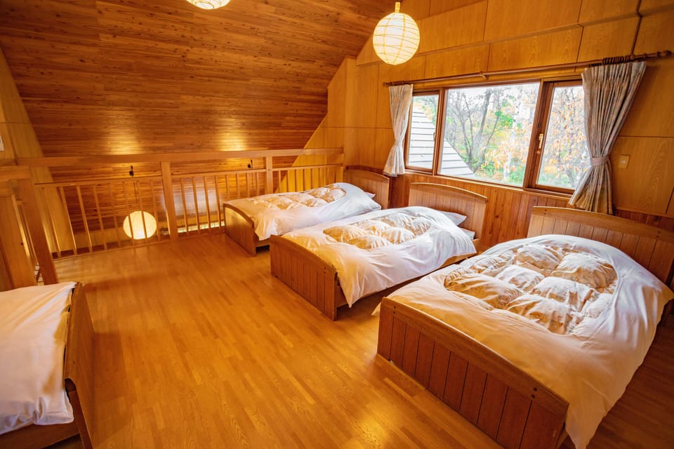Cottage, Smoking (For 8 Person, Pet friendly) | In-room safe, desk, laptop workspace, bed sheets