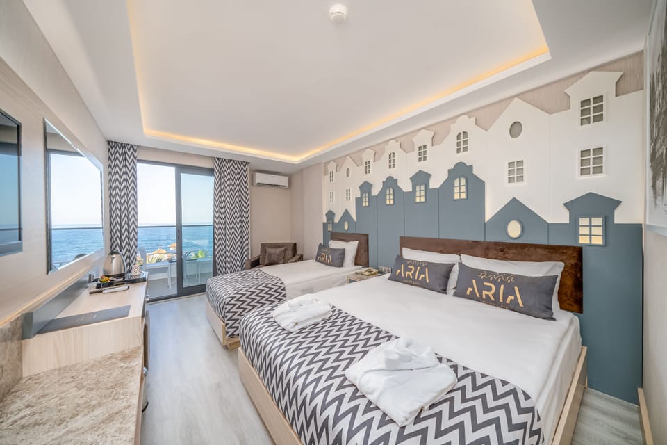 Standard Double or Twin Room, Sea View | Premium bedding, minibar, in-room safe, desk