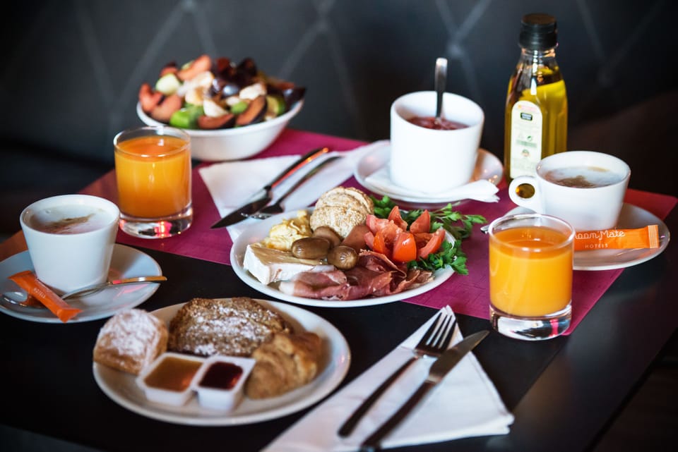 Daily buffet breakfast for a fee