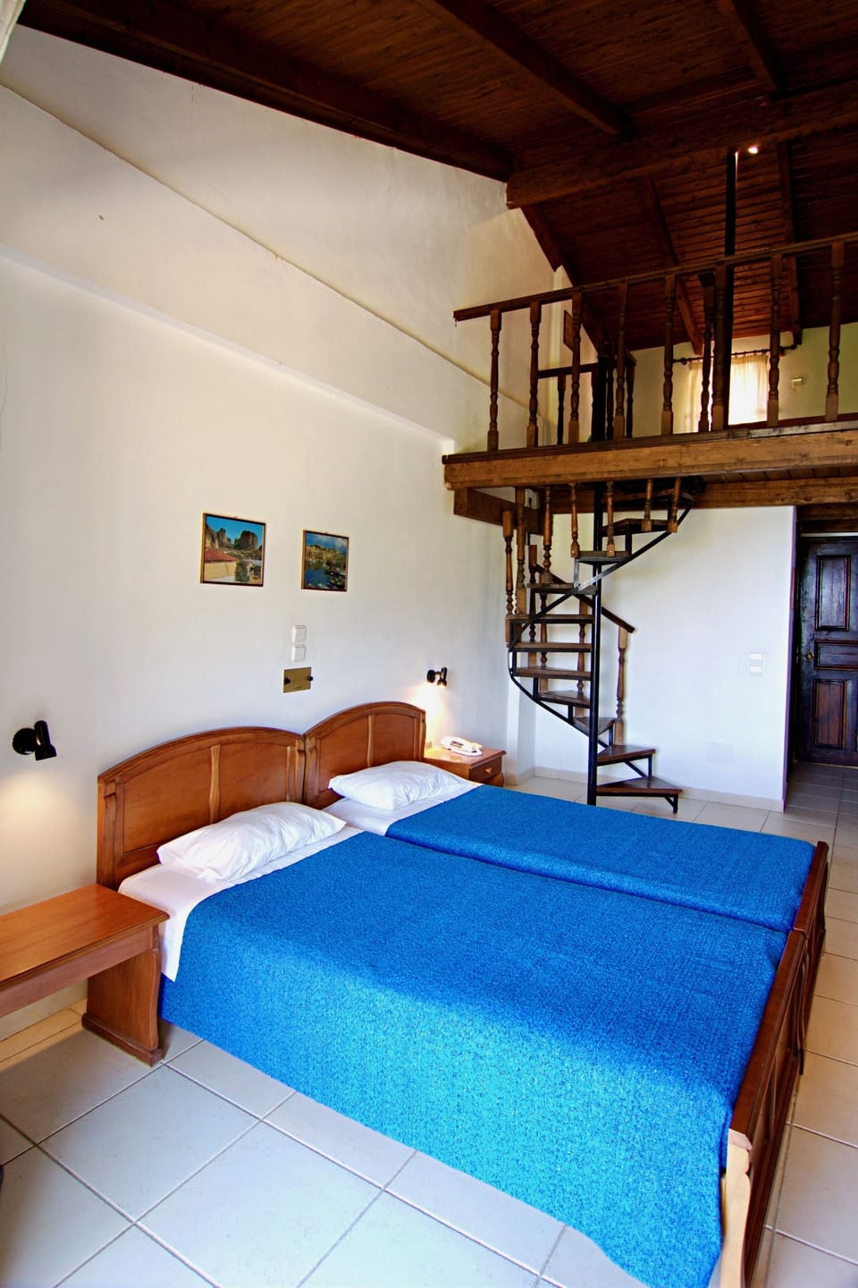 Duplex | Minibar, desk, free WiFi, bed sheets