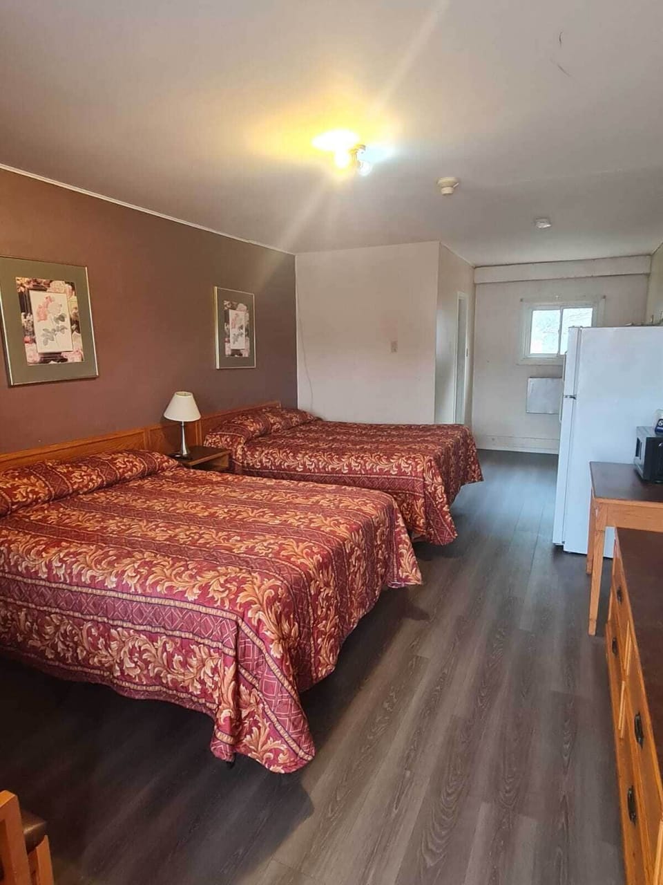 Room, 2 Queen Beds, Non Smoking | Minibar, iron/ironing board, WiFi (free), bed sheets
