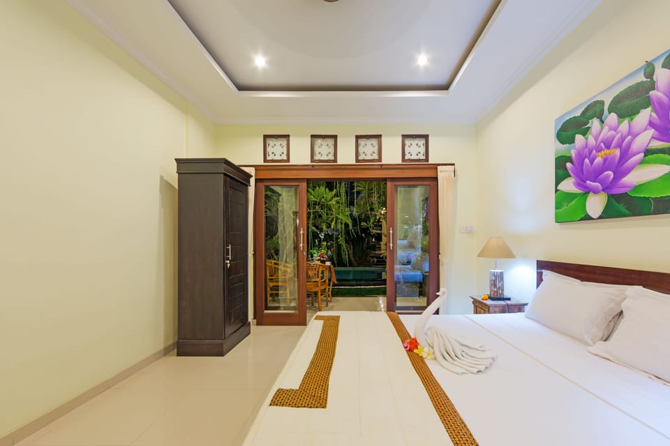  Padma Pool Access | Desk, laptop workspace, soundproofing, iron/ironing board