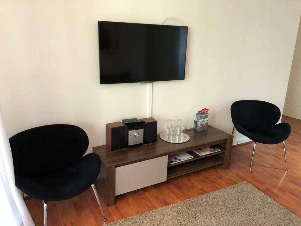 In-room safe, desk, iron/ironing board, rollaway beds