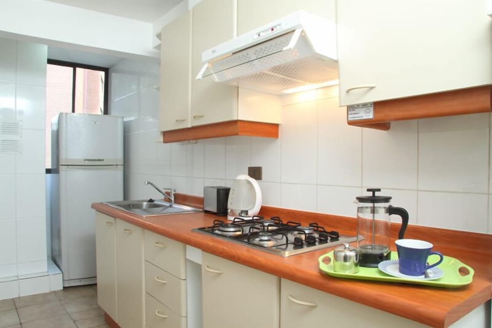 Apartment, 2 Bedrooms | Private kitchenette | Fridge, microwave, dishwasher, coffee/tea maker