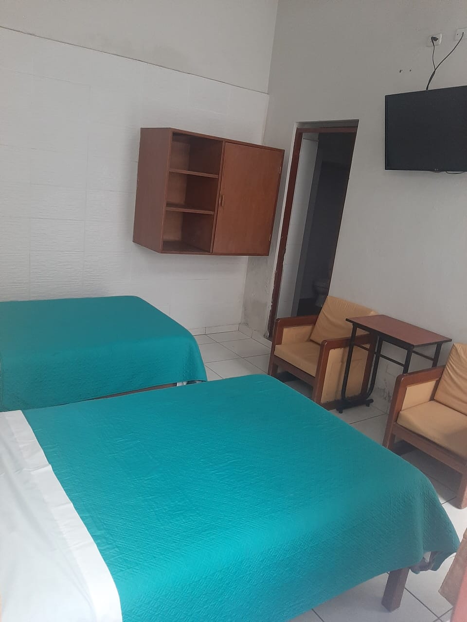 Twin Room | Desk, iron/ironing board, rollaway beds, free WiFi