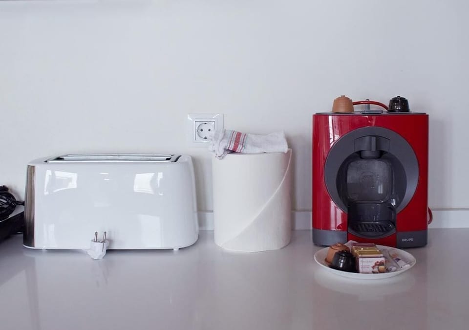 Premium Apartment | Private kitchen | Full-size fridge, microwave, stovetop, coffee/tea maker