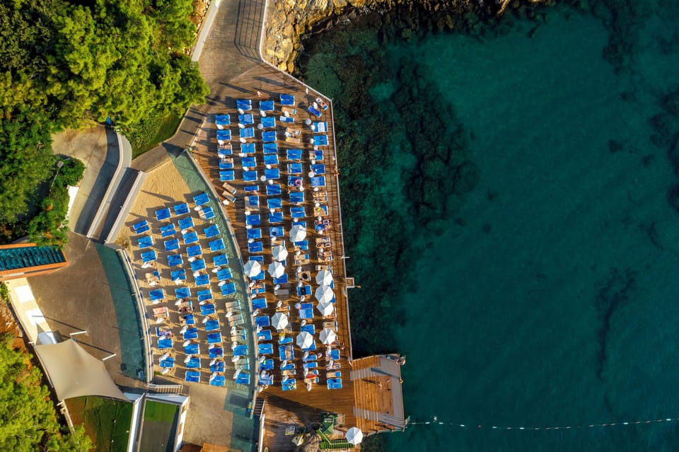 Private beach, sun loungers, beach umbrellas, beach towels