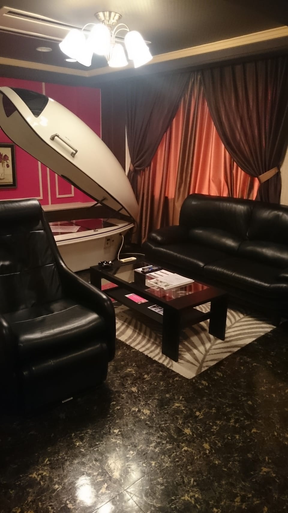 Deluxe Double Room | Living area | Flat-screen TV