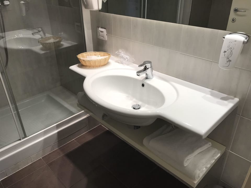 Double Room | In-room safe, desk, blackout drapes, soundproofing