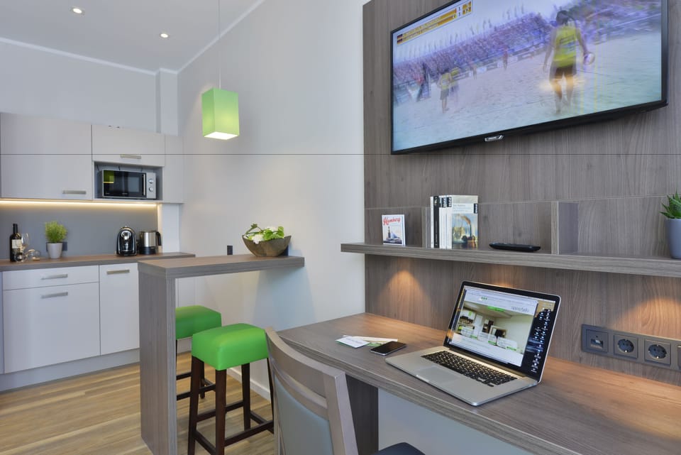 Comfort Studio, 1 King Bed, Non Smoking | Private kitchen | Full-size fridge, microwave, coffee/tea maker, electric kettle