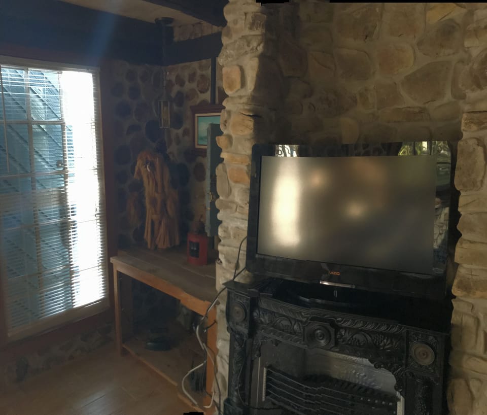 Iron/ironing board, free WiFi, bed sheets, alarm clocks