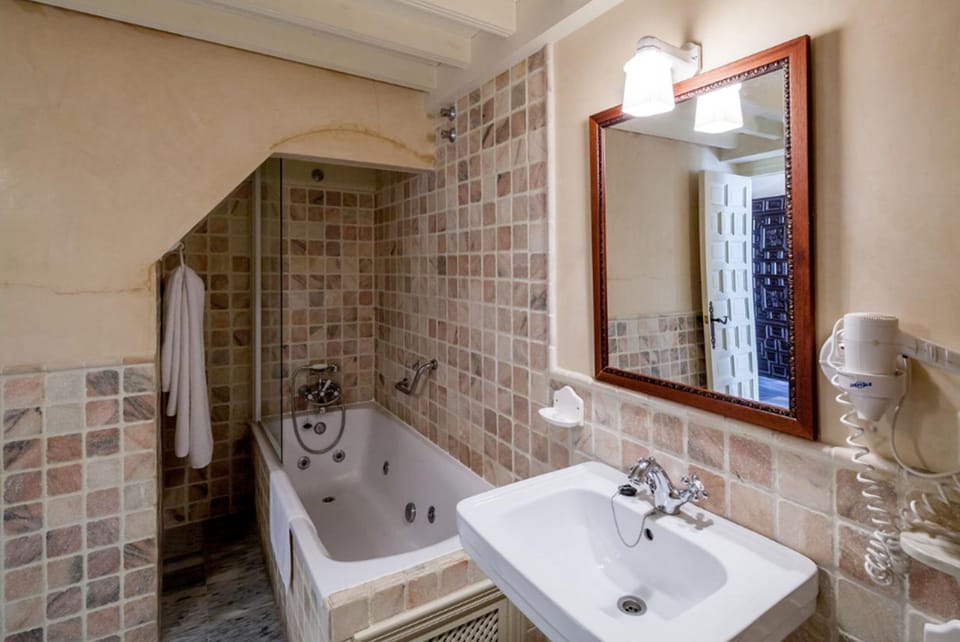 Bidet, towels, soap, shampoo