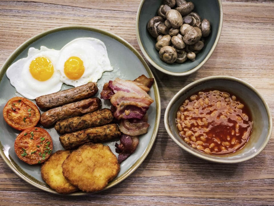 Daily buffet breakfast for a fee