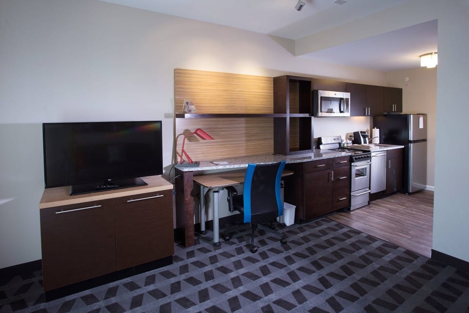 Blackout drapes, iron/ironing board, rollaway beds, free WiFi