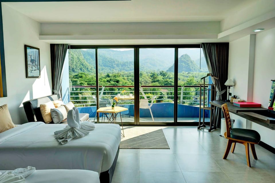 Deluxe Studio | In-room safe, free WiFi
