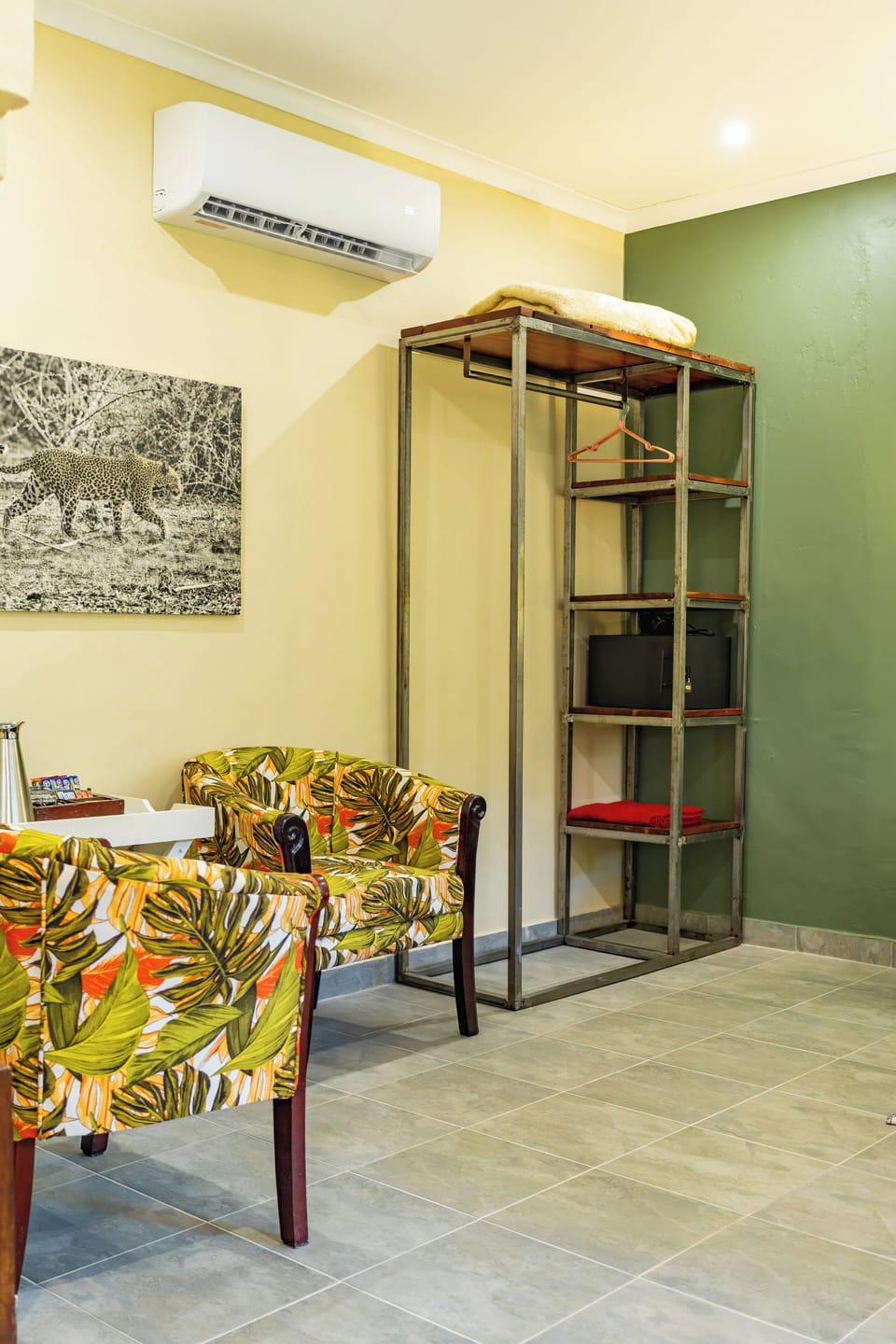 Honeymoon Suite | Hypo-allergenic bedding, in-room safe, free cribs/infant beds, free WiFi