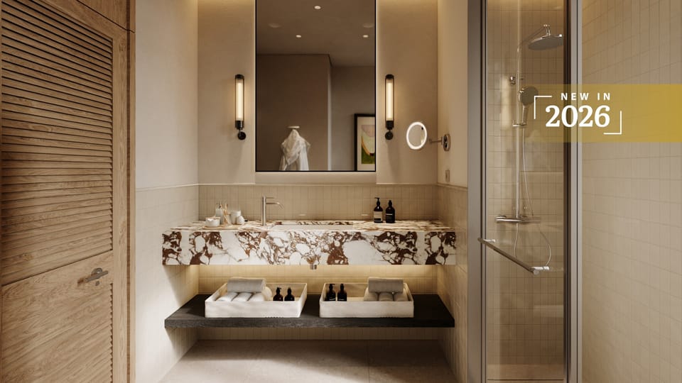 Deluxe Room Balcony Sea View | Bathroom | Shower, rainfall showerhead, free toiletries, hair dryer