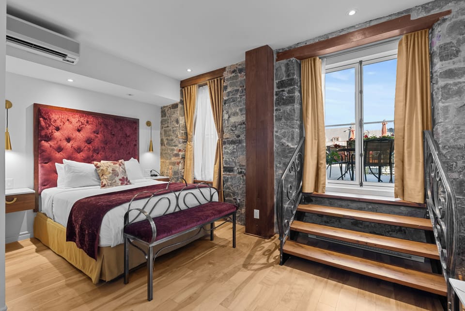 Classic Room  | Hypo-allergenic bedding, down comforters, pillowtop beds, in-room safe