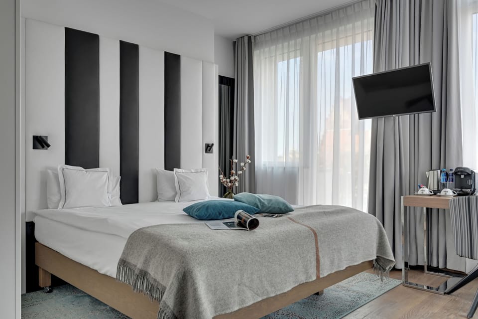 Apartment, 1 Bedroom, Terrace | Minibar, in-room safe, desk, blackout drapes