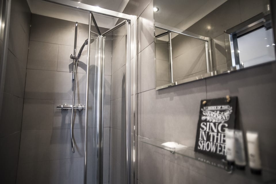 Superior Double or Twin Room, Ensuite | Bathroom