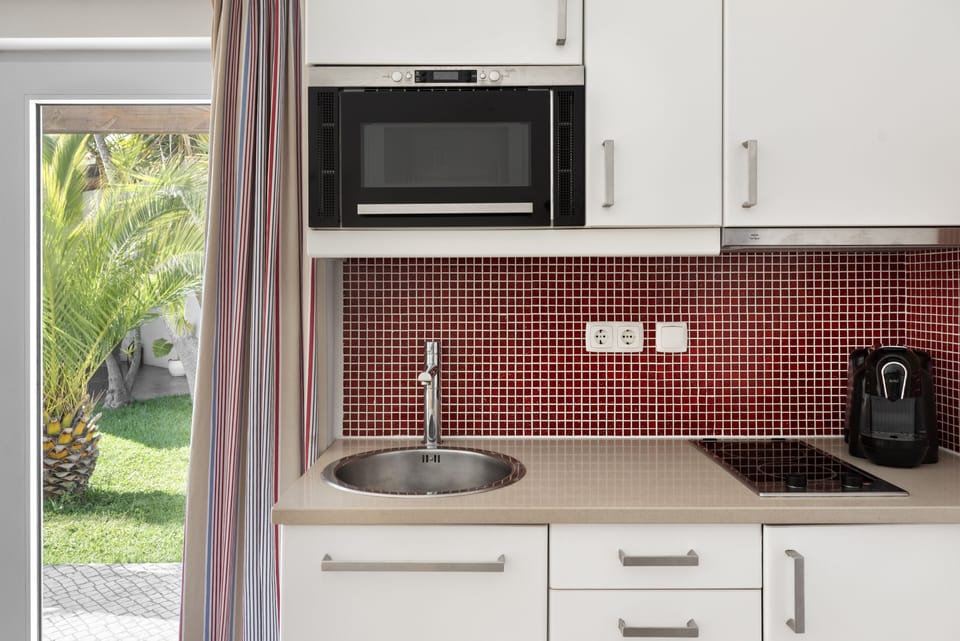 Apartment, 1 Bedroom, Kitchenette | Private kitchenette