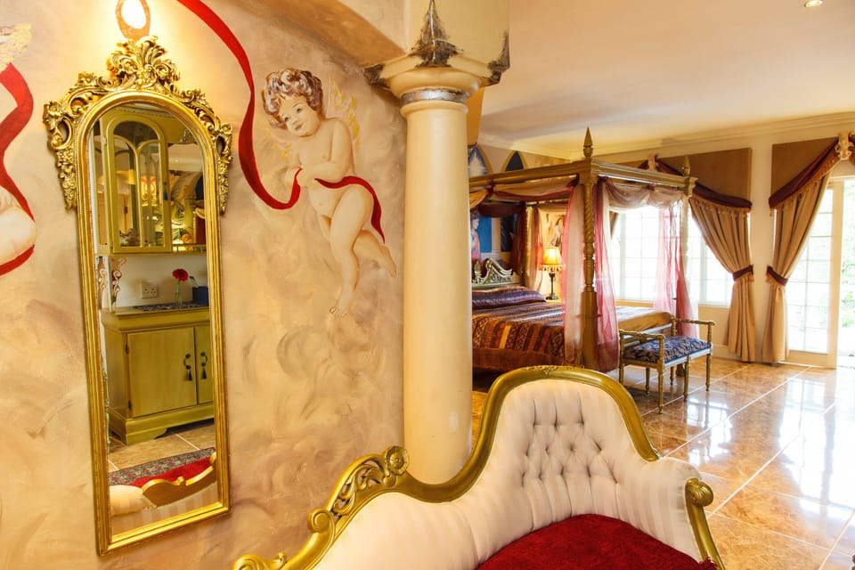 Presidential Room, Non Smoking, City View | Premium bedding, in-room safe, desk, laptop workspace