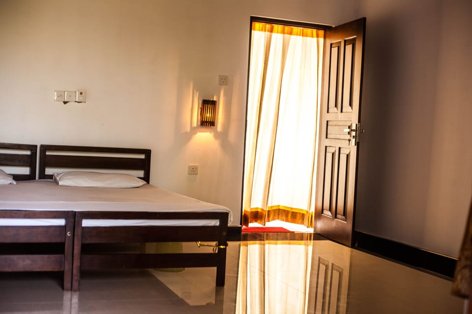 Deluxe Double Room, 4 Bedrooms, Smoking, Lagoon View | Desk, iron/ironing board, free WiFi