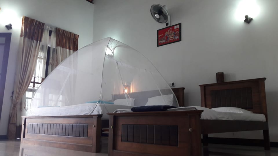 Deluxe Double Room, 4 Bedrooms, Smoking, Lagoon View | Desk, iron/ironing board, free WiFi