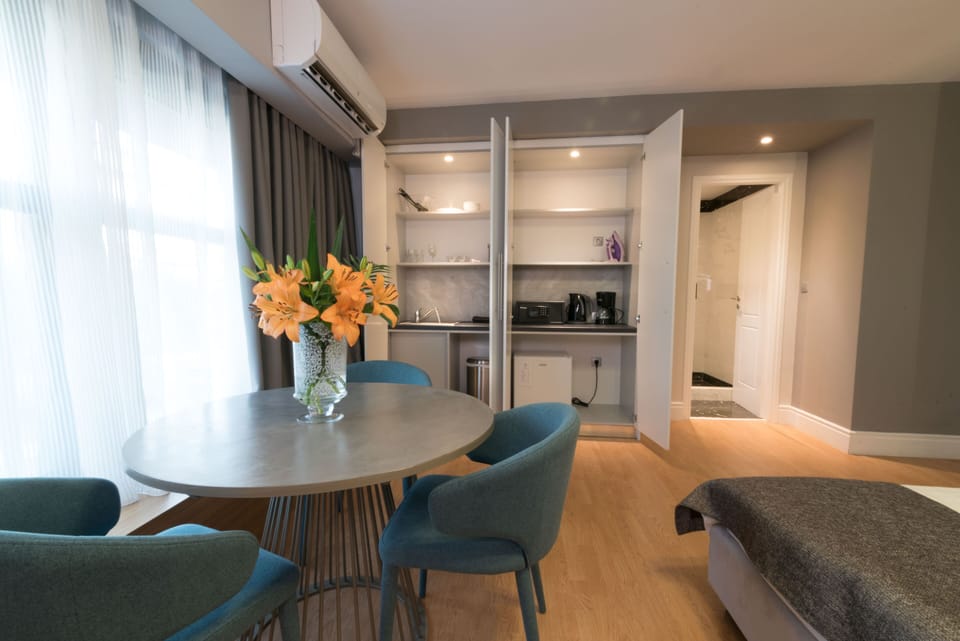 Loft | 1 bedroom, Egyptian cotton sheets, premium bedding, pillowtop beds