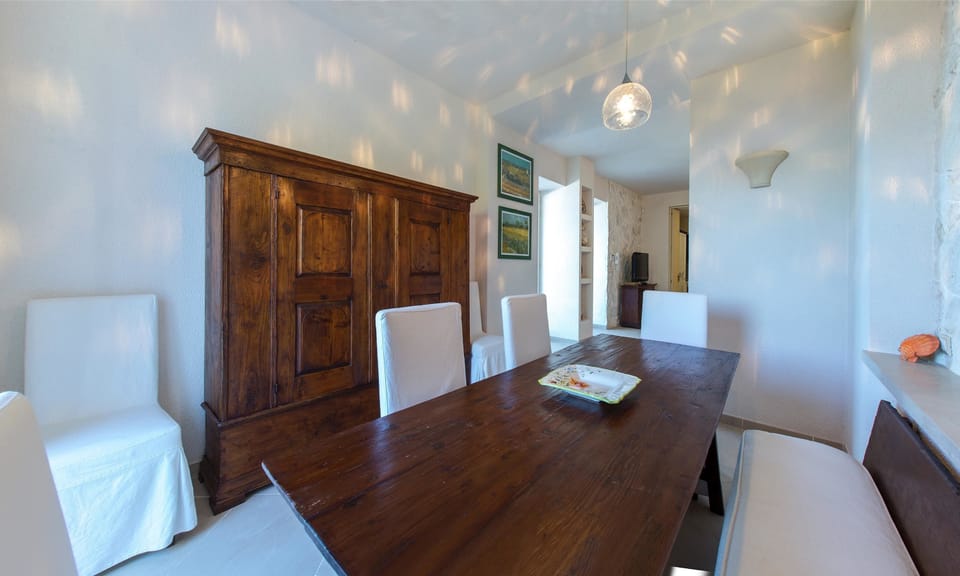 Villa, 4 Bedrooms | 4 bedrooms, iron/ironing board, free WiFi