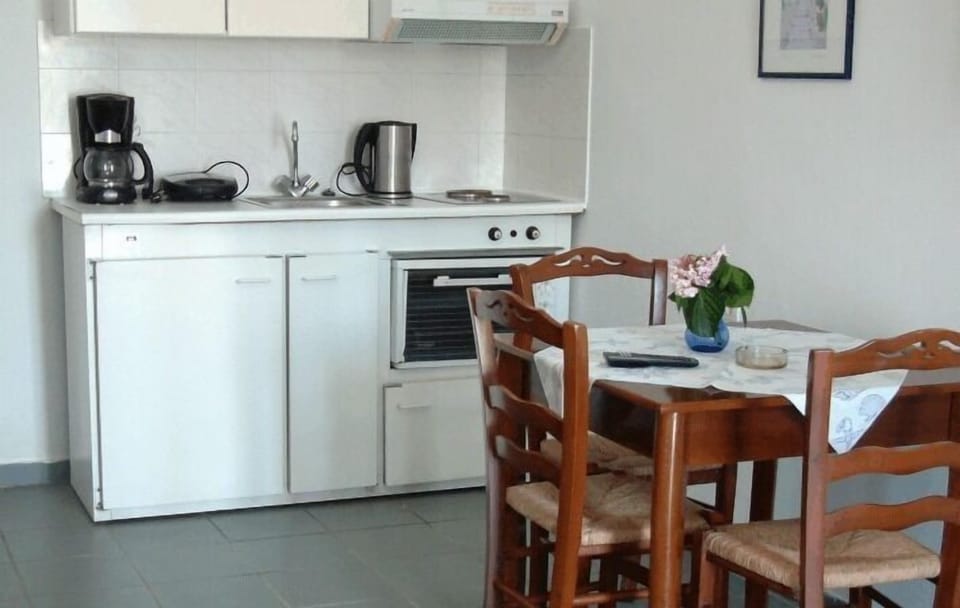 Classic Studio, 1 Bedroom, Microwave, Sea View | Living area | Flat-screen TV