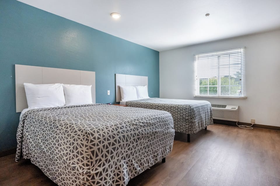 Standard Studio, 2 Double Beds, Kitchen | Desk, iron/ironing board, free WiFi, bed sheets