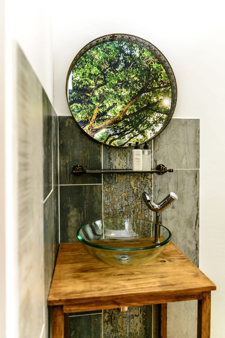 Premier Room with PRIVATE bathroom | Bathroom | Designer toiletries, hair dryer, towels