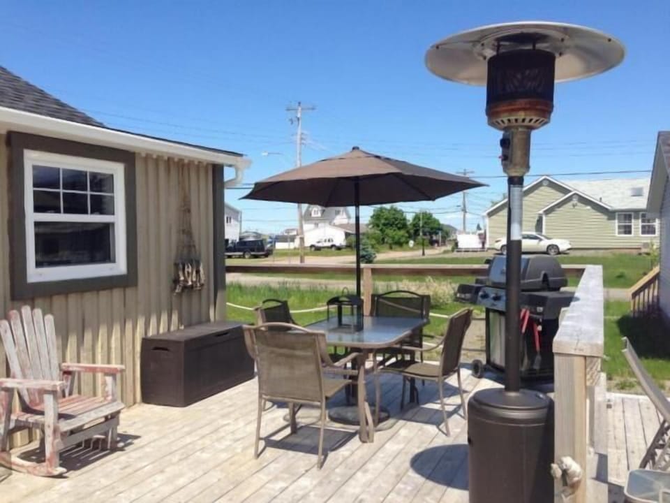 Cottage, 2 Bedrooms (RV on-site with additional beds) | Terrace/patio