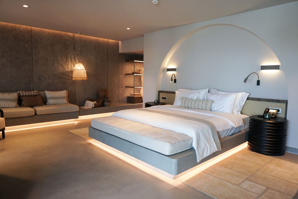 Premium bedding, minibar, in-room safe, blackout drapes