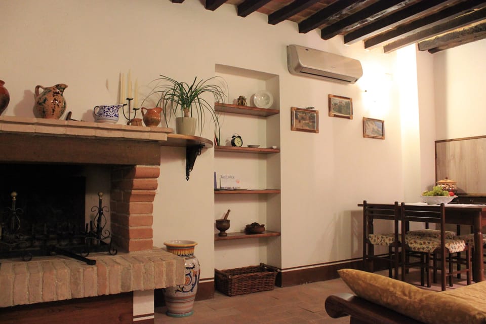 Apartment, 1 Bedroom | Living room