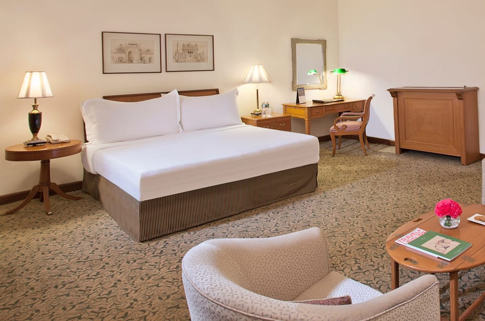 Room (Heritage) | Premium bedding, minibar, in-room safe, desk
